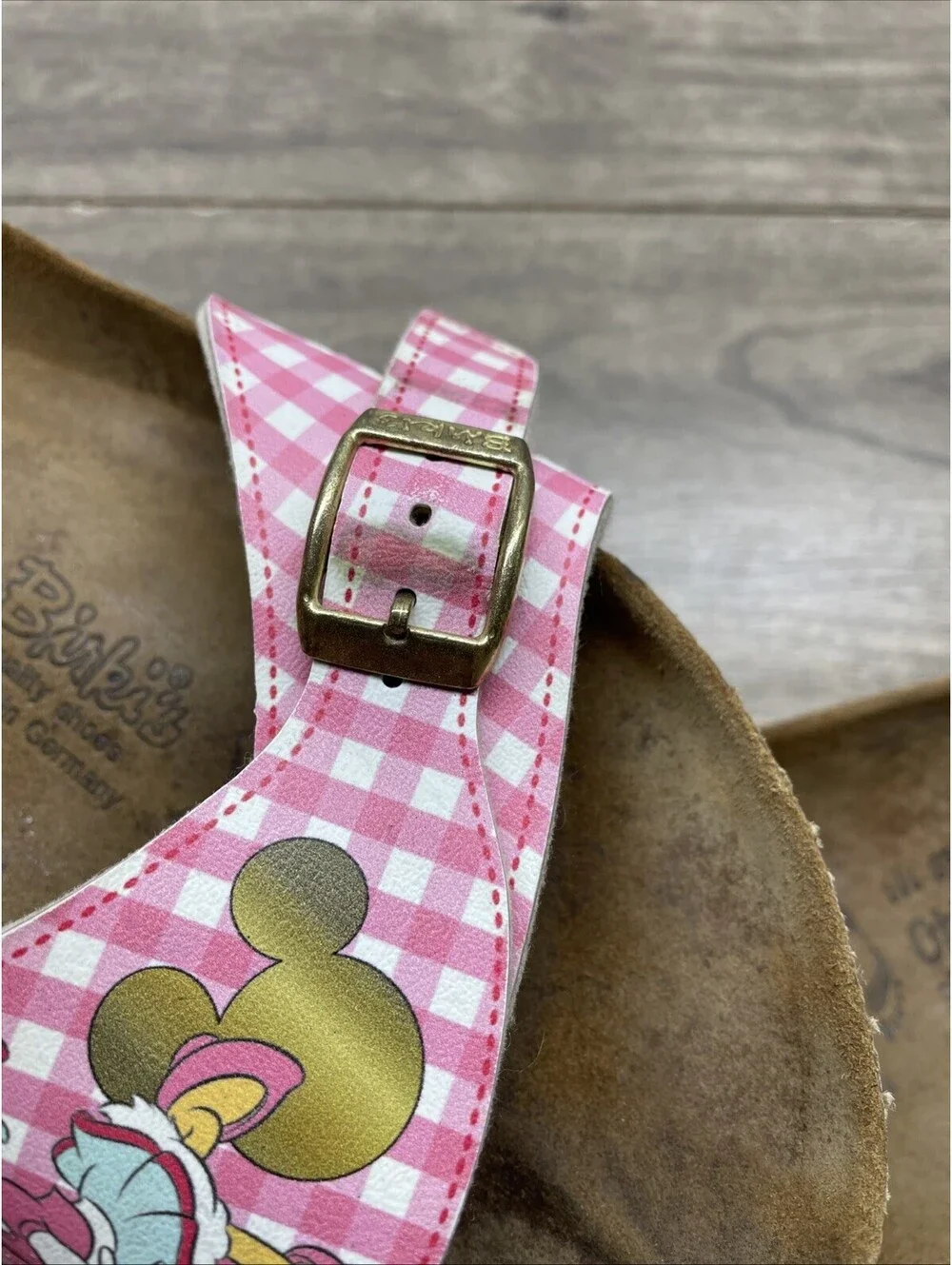 Birkis by Birkenstock Minnie Mouse Women’s Sz 6 Buckle Sandals EU 37 Disney Pink
